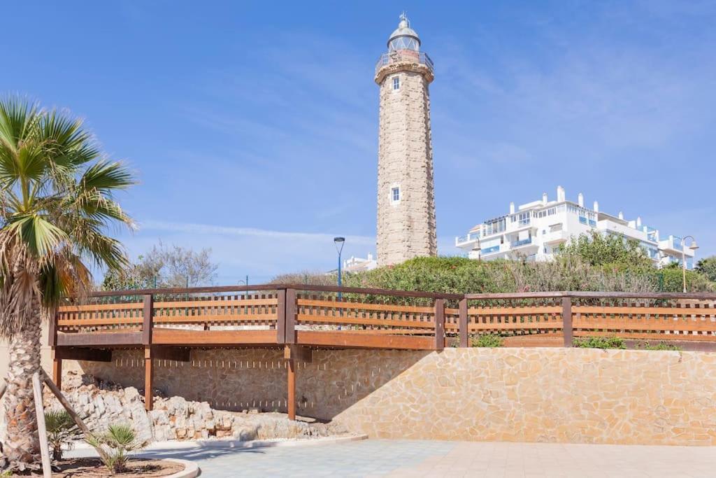 Faro Puerto Estepona Exterior photo
